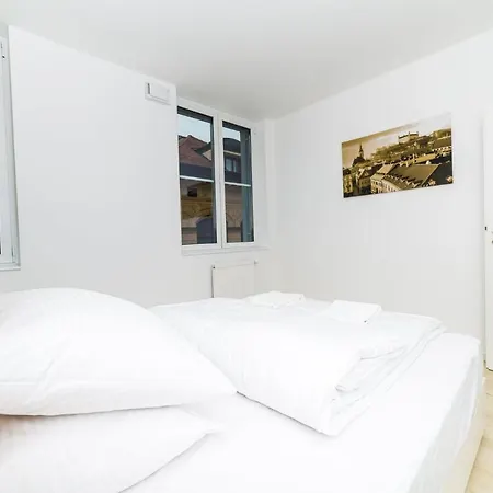 Castle Free Parking Apartahotel Bratislava