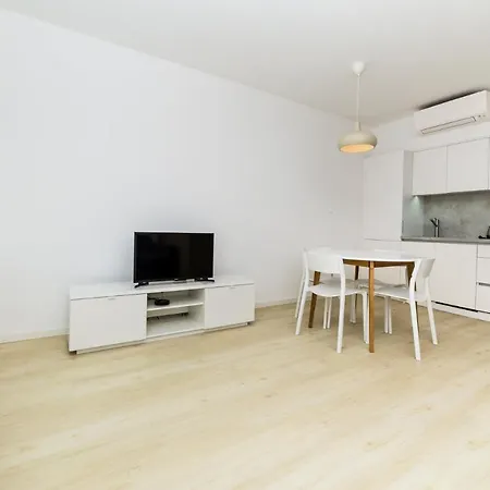 Castle Free Parking Apartmanhotel
