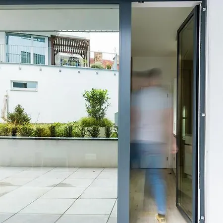 Castle Free Parking Apartahotel Bratislava