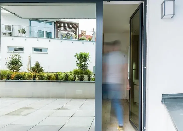 Castle Free Parking Apartmanhotel Pozsony