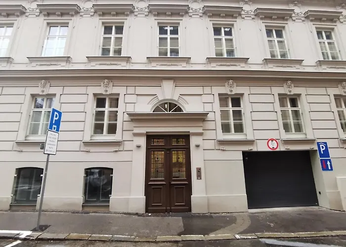 Apartmanhotel Castle Free Parking 4*