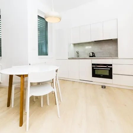 公寓式酒店 Castle Free Parking 4*