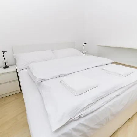 Castle Free Parking 布拉迪斯拉发