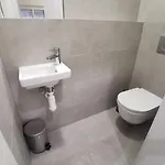Castle Free Parking 4* Братислава